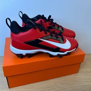 Brand New Nike Menace 4 Shark BG Red and Black Football Cleats‎ Youth 5